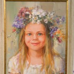 Портрет на Момиче с Венец от Цветя